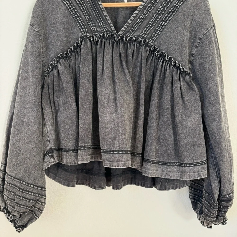 Free People Charlotte Gray Acid Denim Blouse Puff Sleeves XS Boho